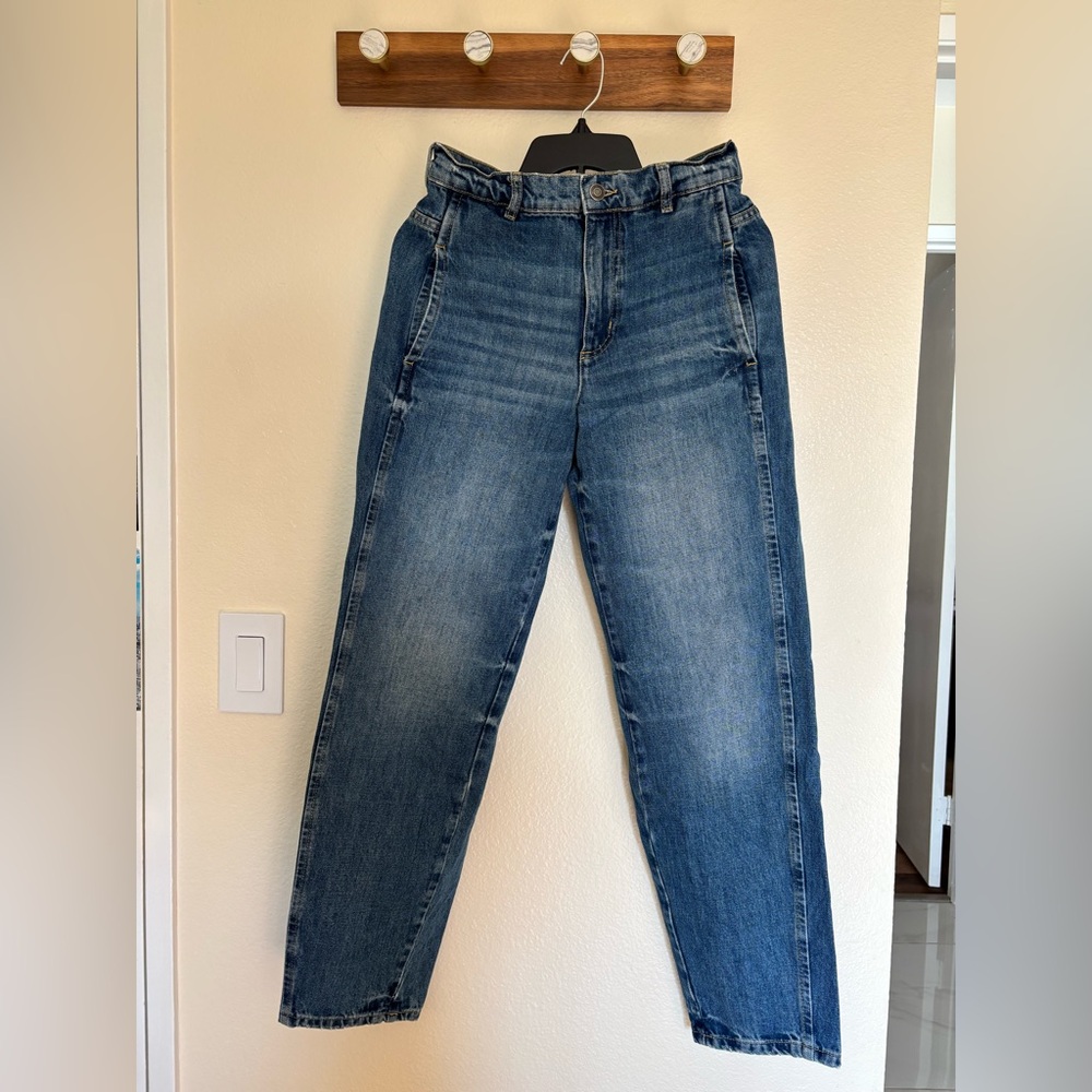 Zara Classic Blue barrel jean